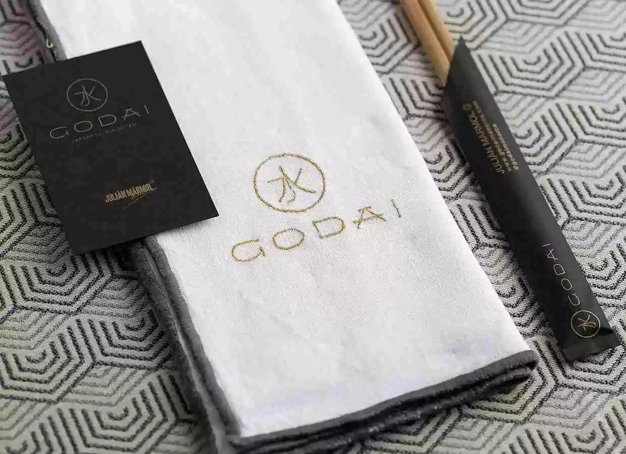 Diseño de logotipo para restaurante Godai Menorca