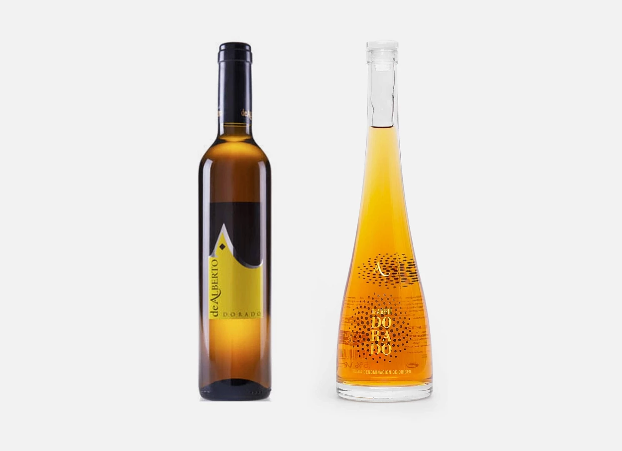 vista completa diseño etiqueta de vino dealberto