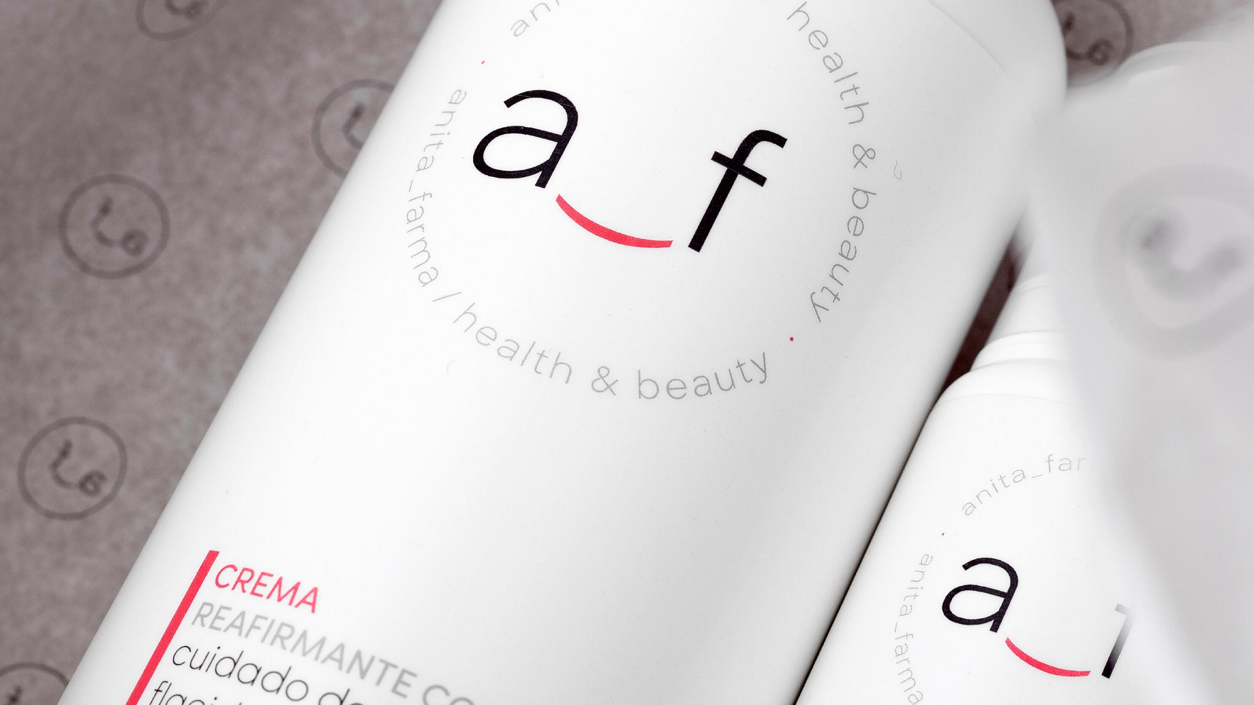 Diseño de logotipo y packaging