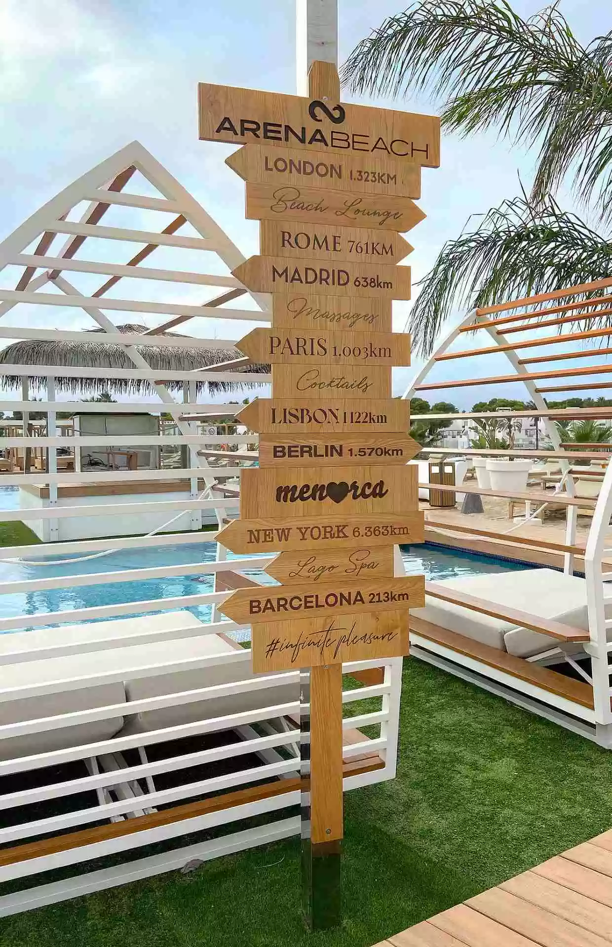 Diseño de logotipo para Beach Club en Menorca