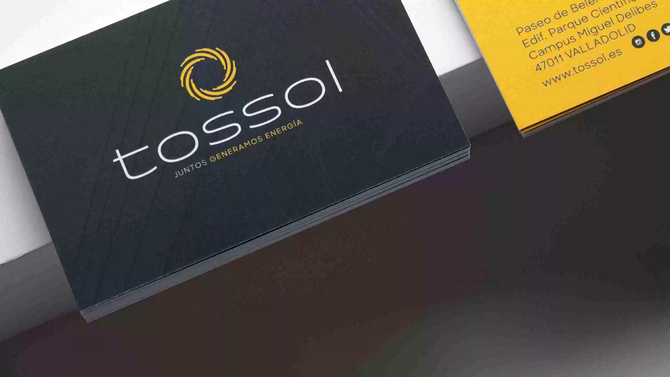 Diseño de logotipo para Tossol, empresa de instalaciones fotovoltaicas