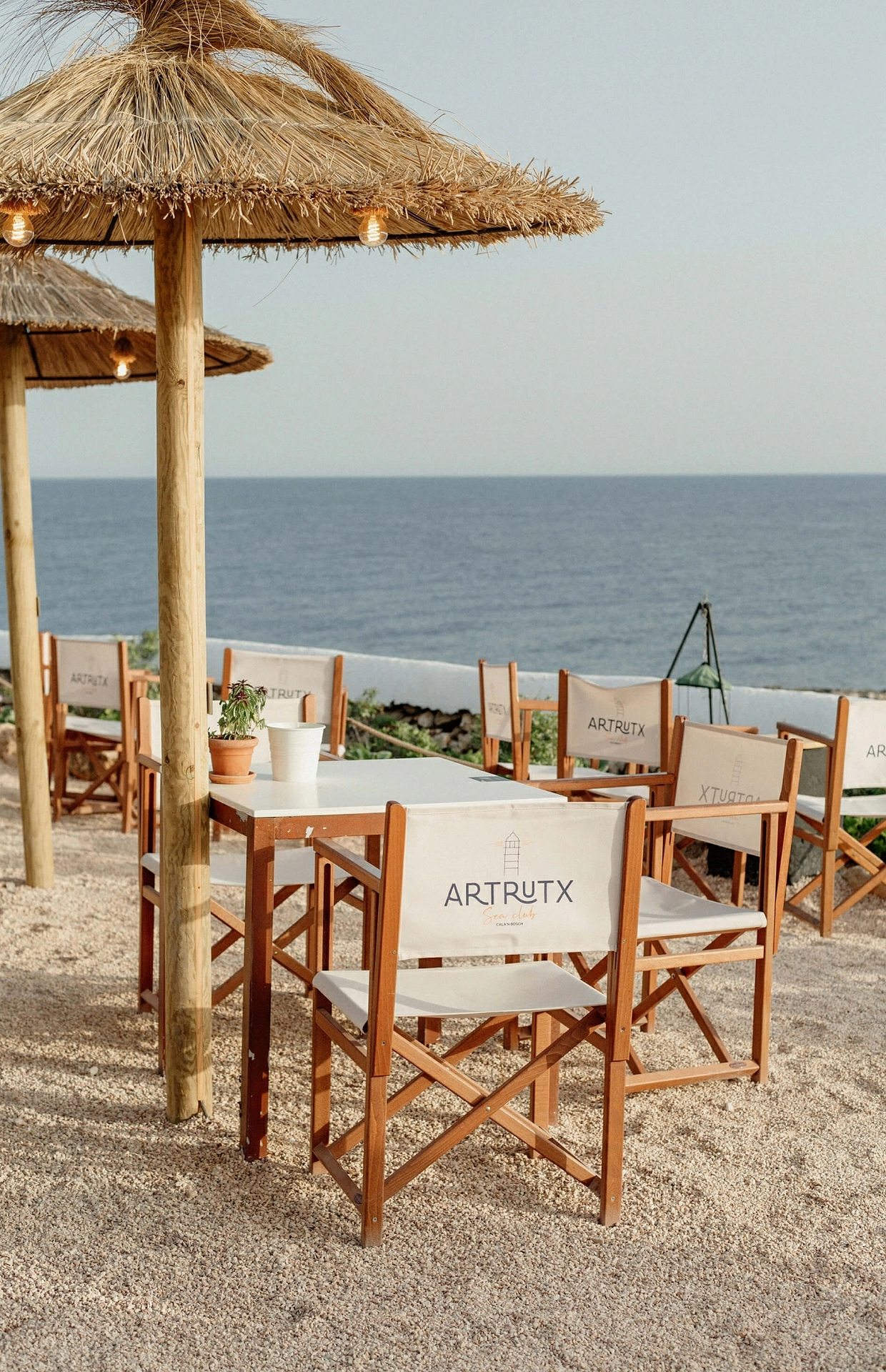 Diseño de logotipo para Artrutx Sea Club en Menorca