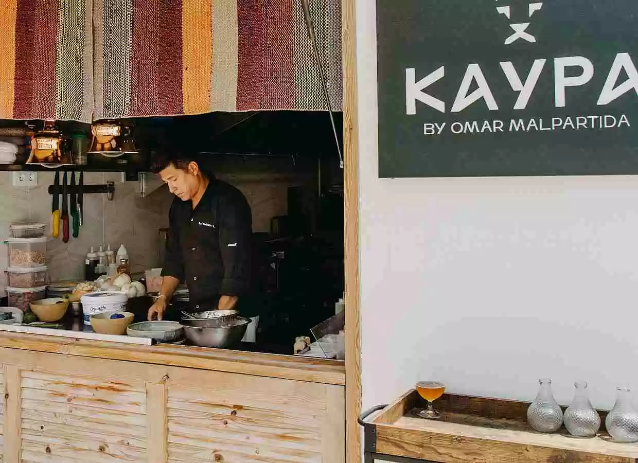 Diseño de logotipo para restaurante peruano Kaypa en Menorca