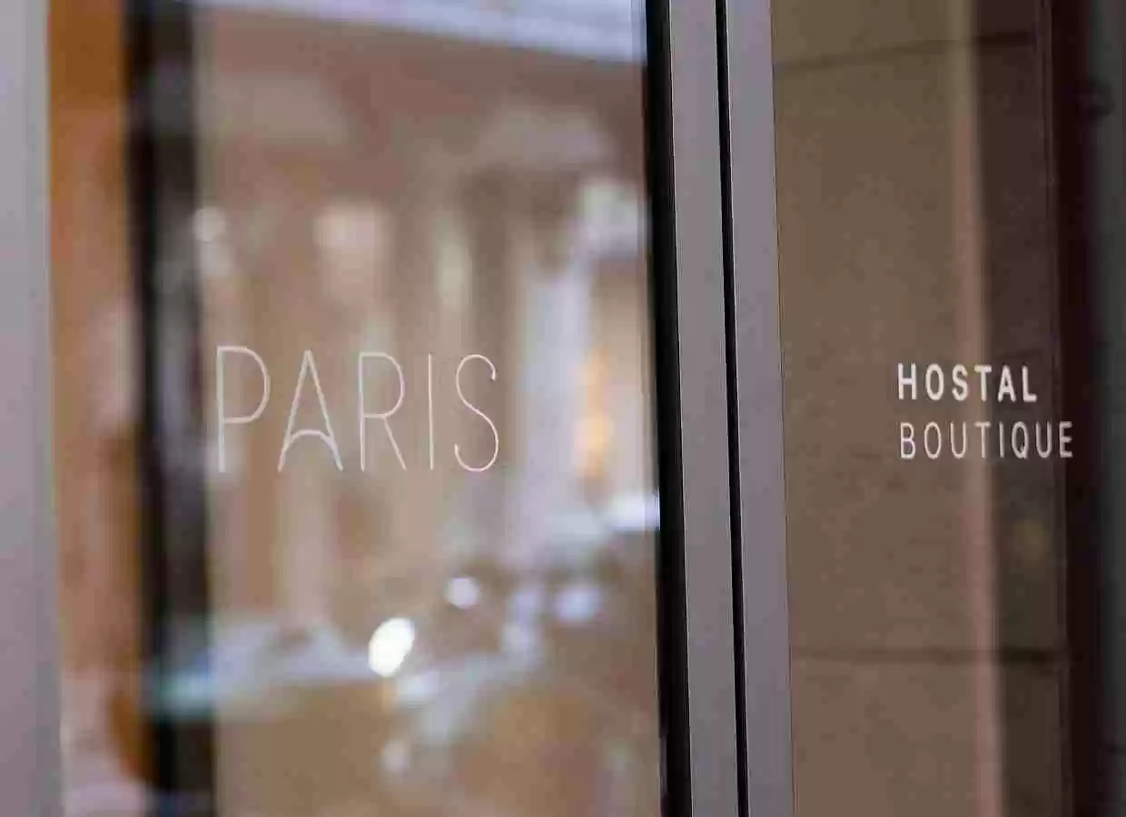 Hostal Paris